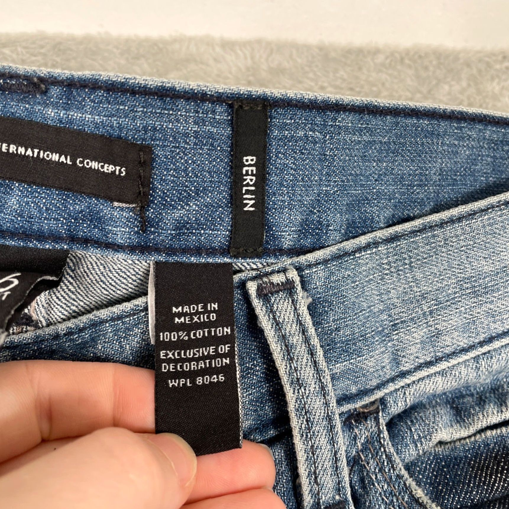 Vintage VINTAGE INC Berlin Jeans Mens 38x33 Blue Distressed Whiskered Y2K Size US 36 / EU 52 - 7 Thumbnail