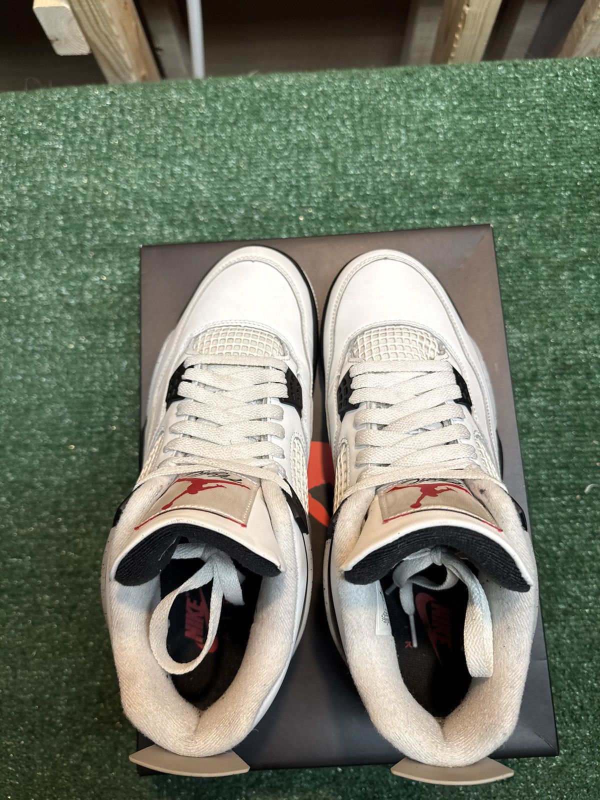 Jordan Brand Jordan Retro 4 White Cement Size 10.5 Size US 10.5 / EU 43-44 - 10 Thumbnail