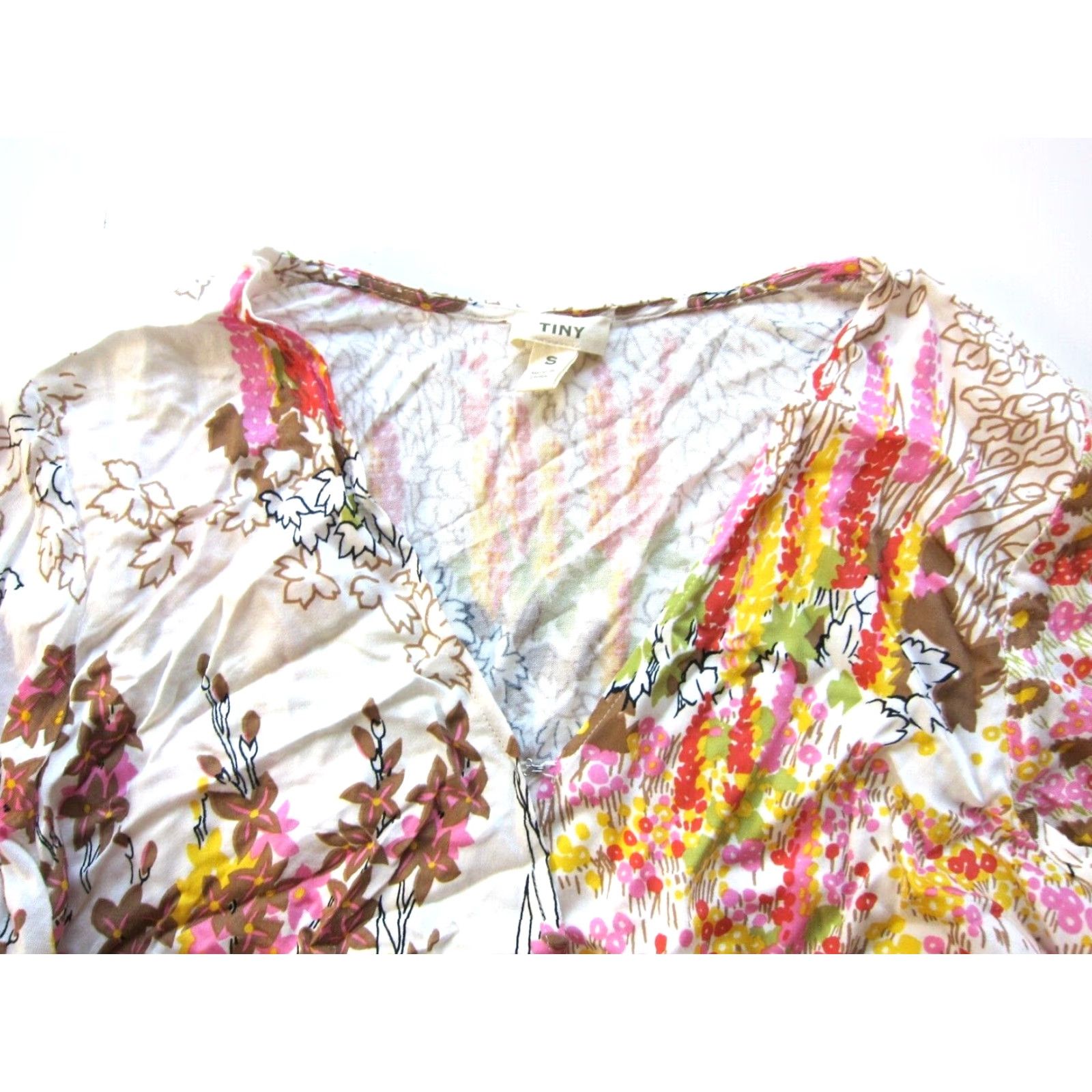 Anthropologie VINTAGE TINY Anthropologie Blouse (Small) Pink Floral V-Neck Long Sleeve Rayon Wrap Shirt Womens Size S / US 4 / IT 40 - 5 Thumbnail