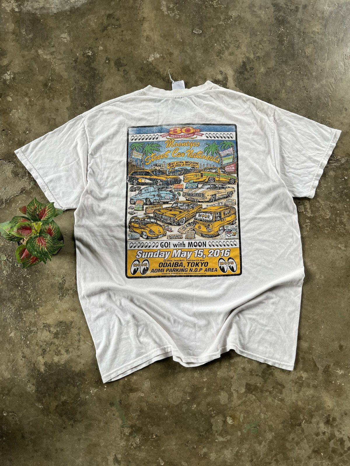 Gildan × Vintage Vintage Mooneyes 30 Anniversary VW Classic Car Backhit Tee Size US L / EU 52-54 / 3 - 1 Thumbnail