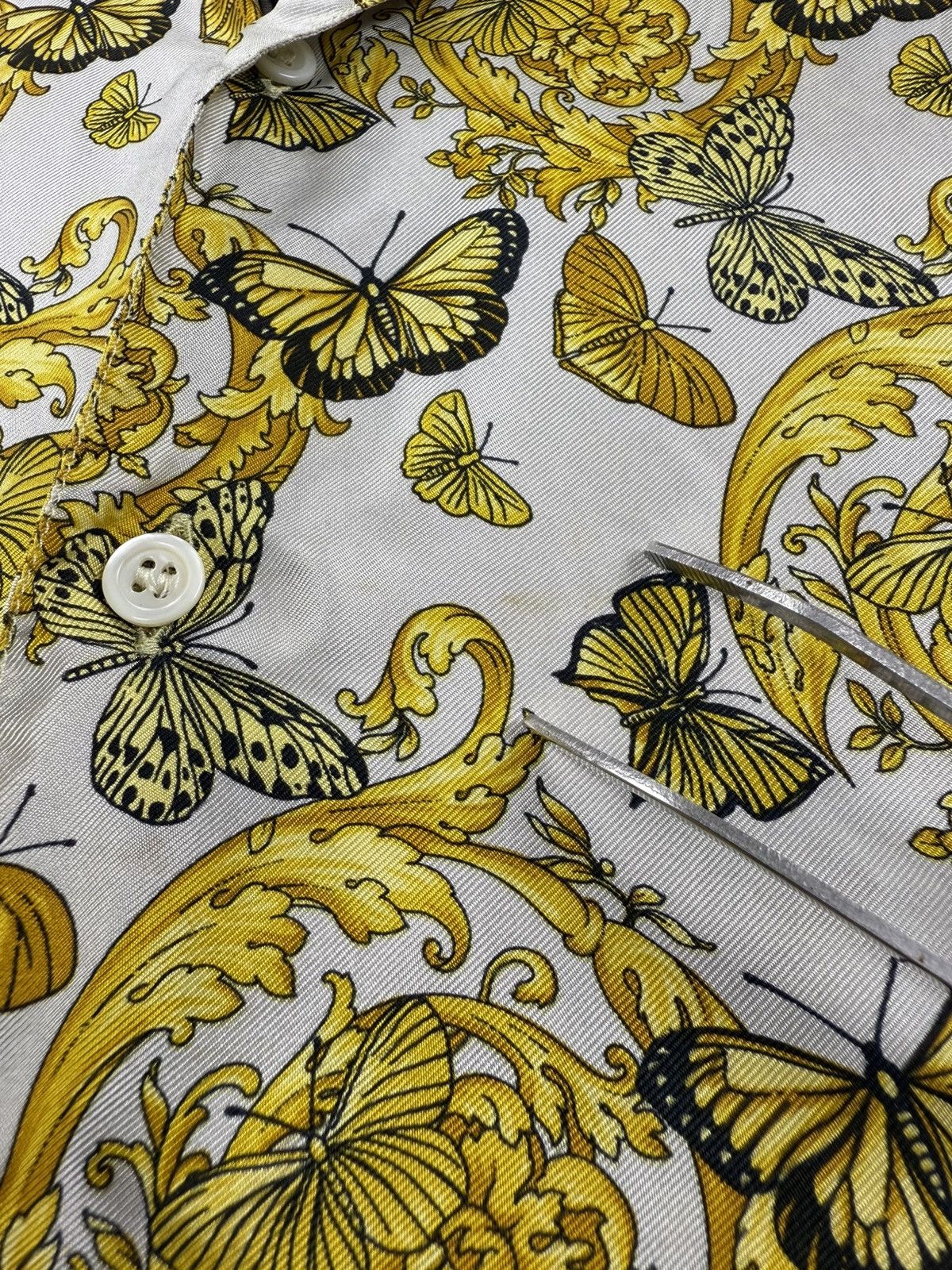 Versace Versace Baroque Butterfly Print Silk Shirt Size US M / EU 48-50 / 2 - 6 Thumbnail
