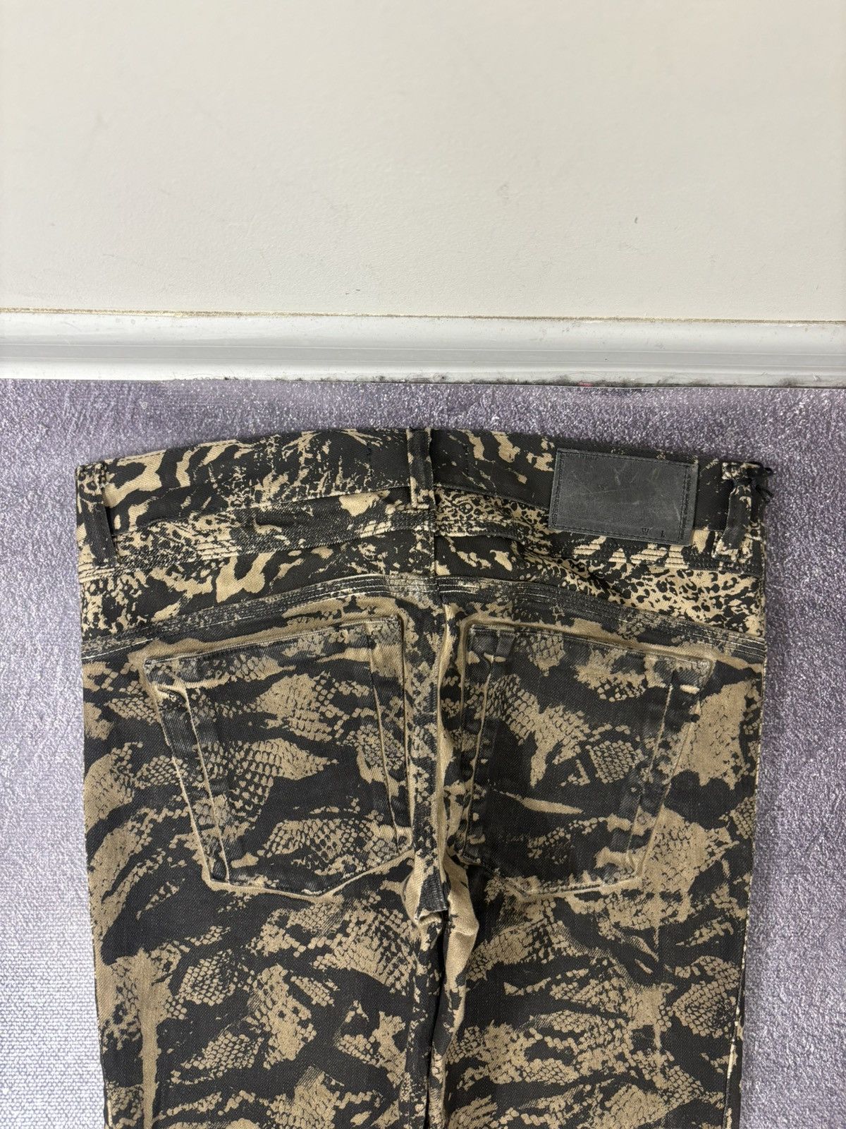 Diesel Black Gold Diesel Black Gold NWT Women’s Y2K Snake Camo Skinny Jeans Size 26" / US 2 / IT 38 - 16 Thumbnail