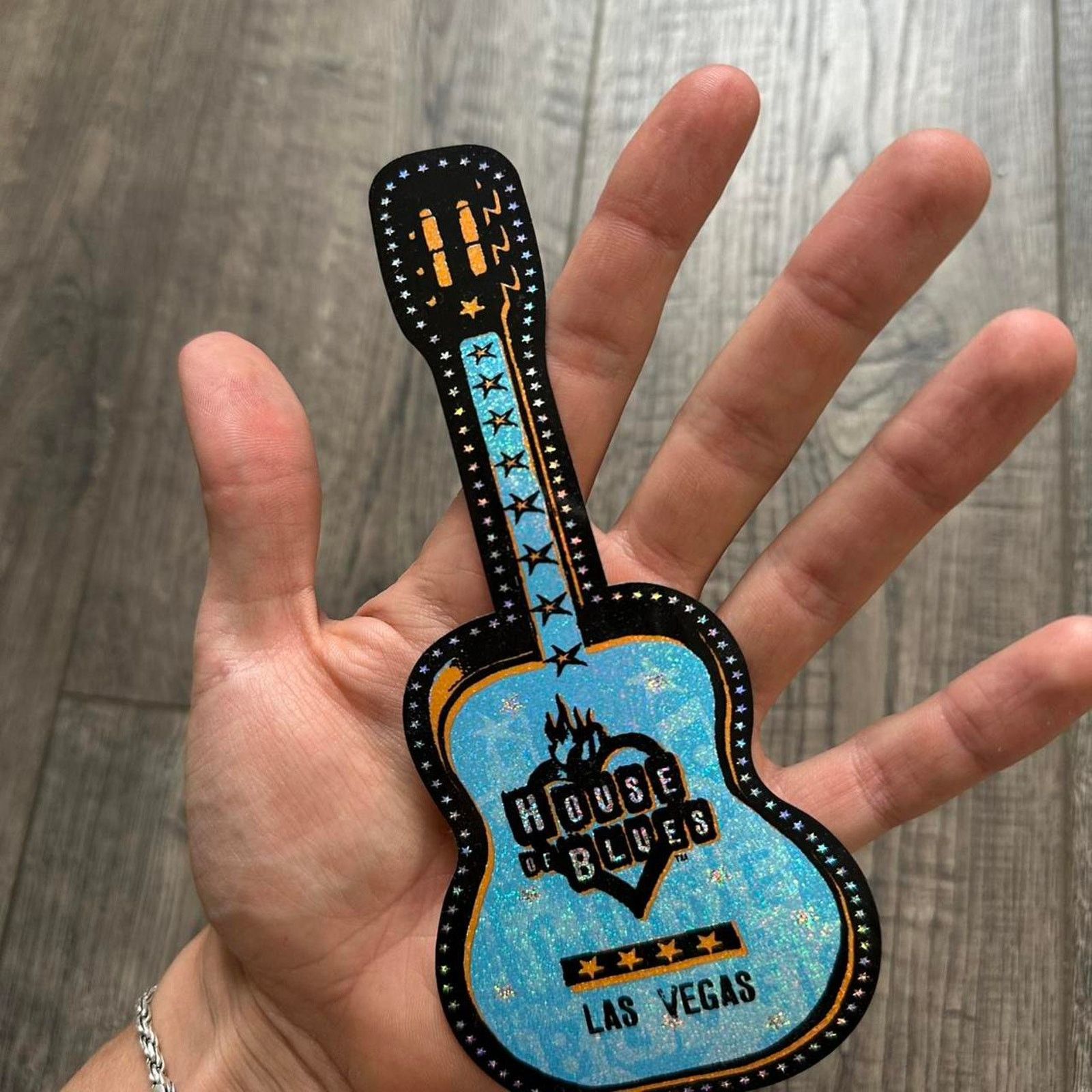 Other × Vintage Sparkly House of Blues Las Vegas Guitar Heart Fire Sticker Size ONE SIZE - 3 Thumbnail
