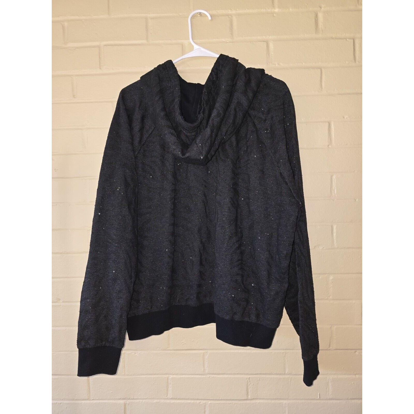 Ariat Ariat Womens Animal Instincts Zebra Print Hoodie Size XL Size XL / US 12-14 / IT 48-50 - 4 Thumbnail