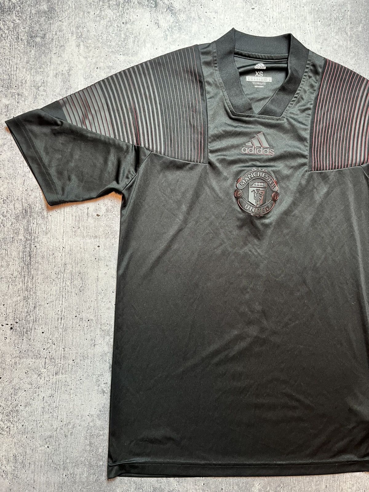 Other Manchester United Jersey Shirt Adidas CW7651 Mens Size XS Size US XS / EU 42 / 0 - 2 Thumbnail