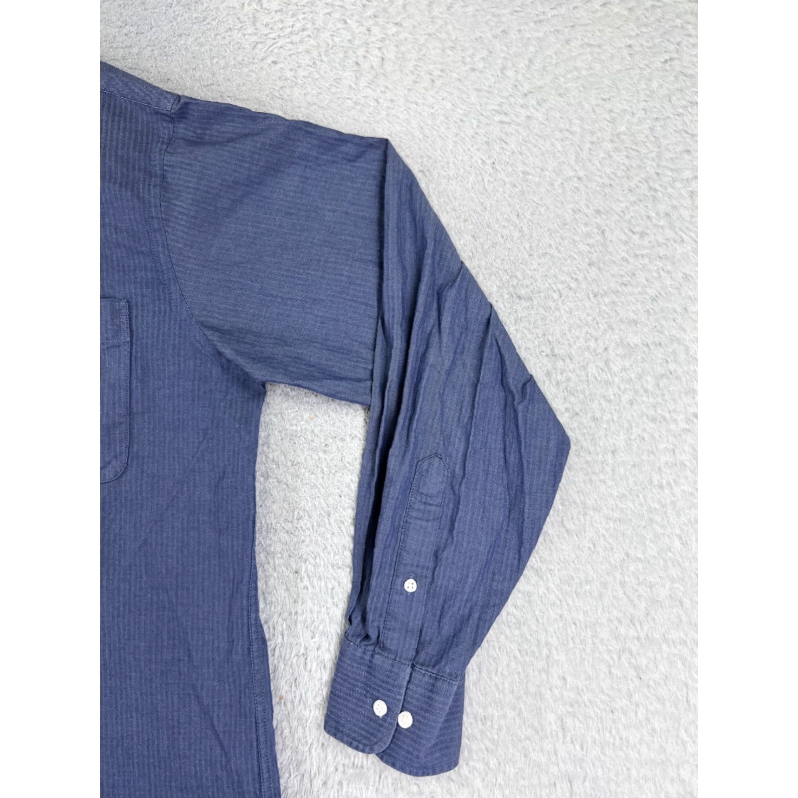 Tommy Hilfiger Tommy Hilfiger Shirt Men 16 Blue Herringbone Button Up Pocket Long Sleeve Shirt Regular Blue 16 Mens Button-Up Size US L / EU 52-54 / 3 - 2 Thumbnail