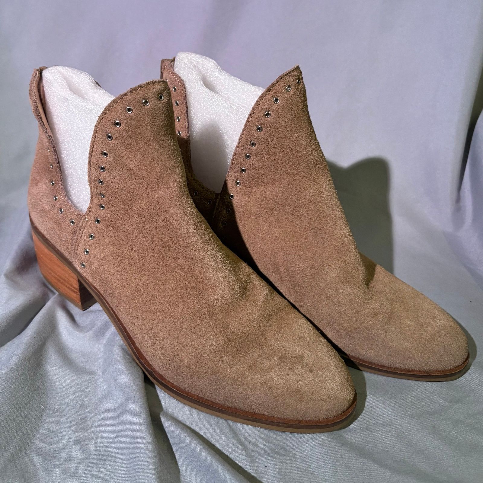 Other Chelsea & Violet Tan Suede Ankle Boots Studded Booties Sz 8 Size US 8 / IT 38 - 2 Thumbnail