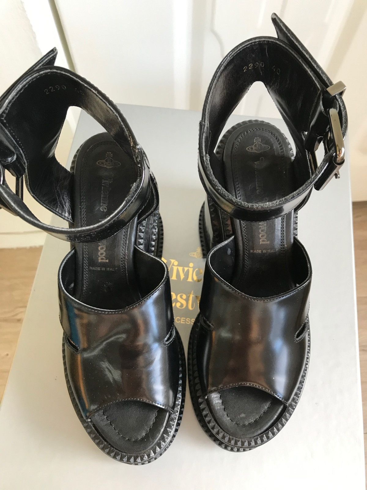 Vivienne Westwood Vivienne Westwood Black Patent Leather Platform Heels Size US 10 / IT 40 - 5 Thumbnail