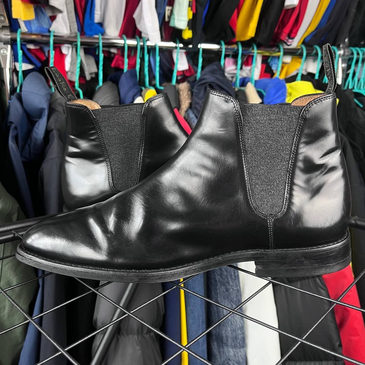 Loake Loake Black Leather Chelsea Boots Made in England Size UK9 Size US 10 / EU 43 - 9 Thumbnail