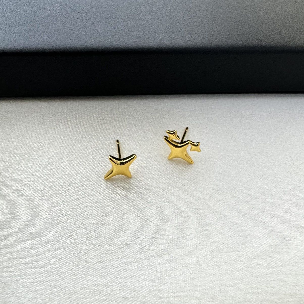 Other Asymmetry Tiny Four-Pointed Star Stud Earrings for Women Men Size ONE SIZE - 3 Thumbnail