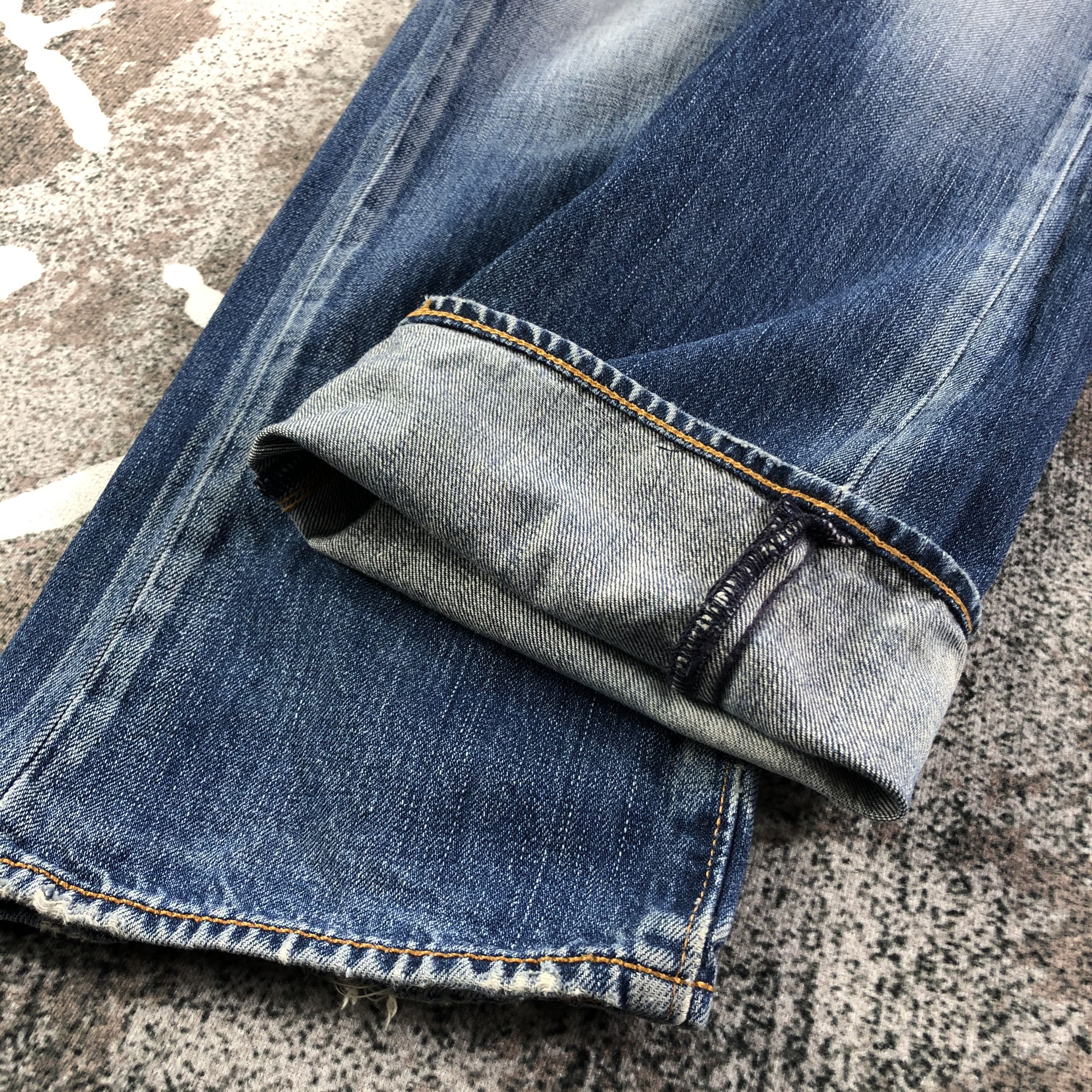 Levi's Vintage Levis 505 Jeans Faded Blue Denim KJ1853 Size US 30 / EU 46 - 7 Thumbnail