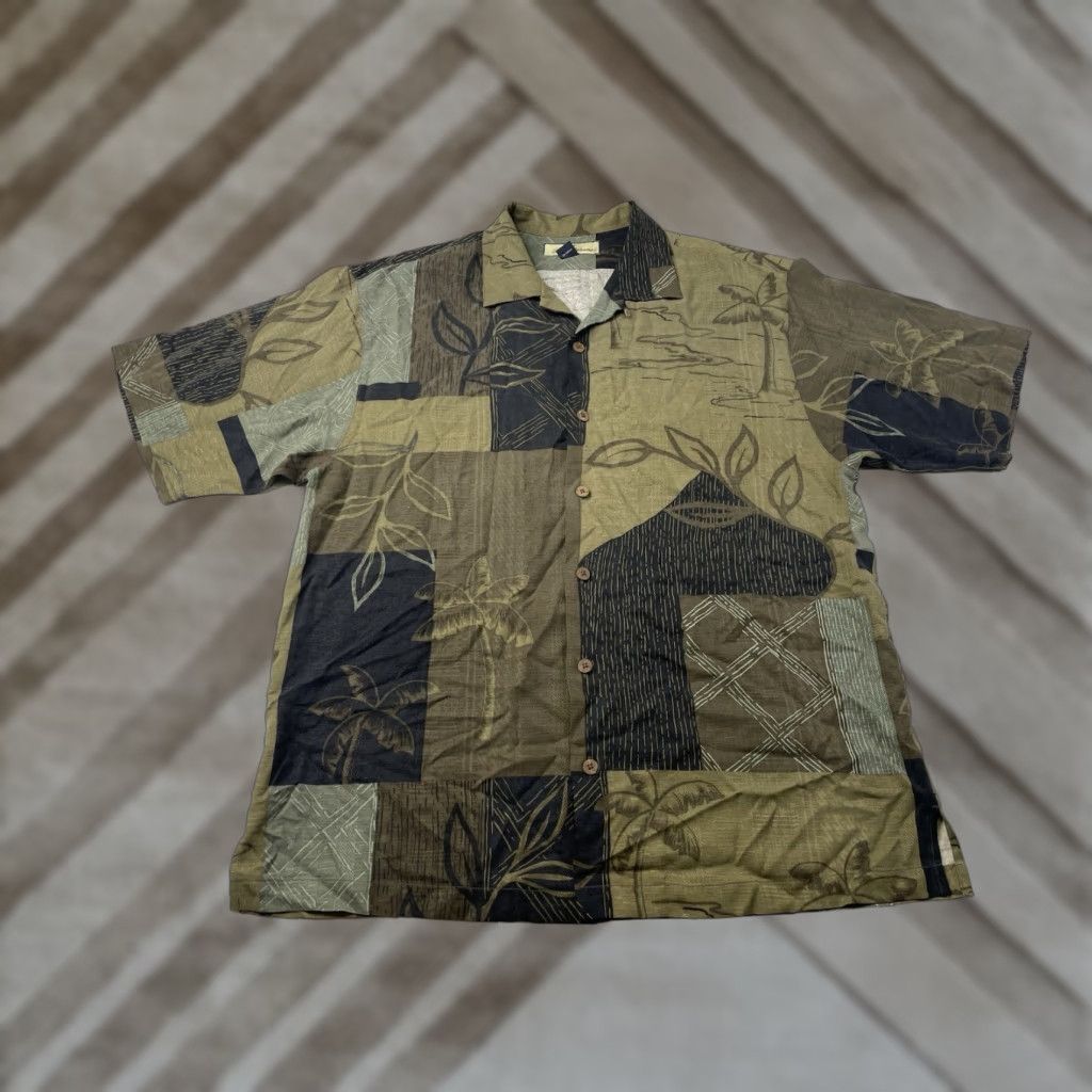 Tommy Bahama VINTAGE Tommy Bahama Silk Patchwork Birds Of Paradise Camp Shirt Mens Medium Size US M / EU 48-50 / 2 - 1 Thumbnail