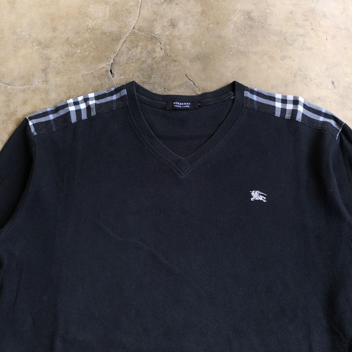 Burberry Vintage Burberry Black Label V Neck Longslevee Black Luxury Size US L / EU 52-54 / 3 - 4 Thumbnail