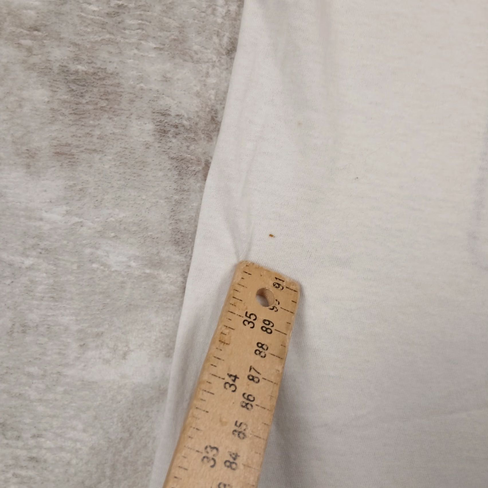 Fruit Of The Loom VINTAGE Stitch T Shirt Mens Large White Paper Thin Screen Stars Shirt 80s USA 1980s Size US L / EU 52-54 / 3 - 7 Thumbnail