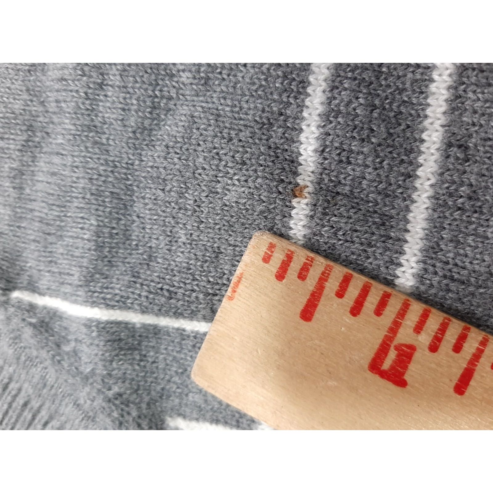 Van Heusen Van Heusen Men’s Pullover Sweater Vest Size XL Gray Cotton Sleeveless Geometric Knit Pattern Classic American Designer Size US XL / EU 56 / 4 - 2 Thumbnail