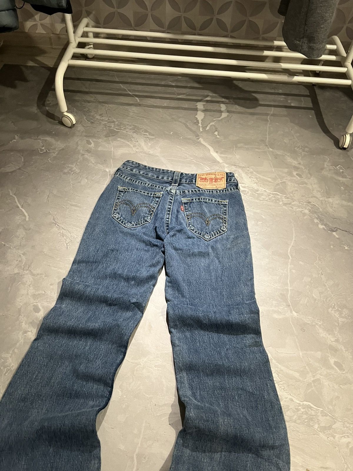 Vintage Flared Retro Levis Faded Jeans / Avan Garde Distressed 90s Size US 28 / EU 44 - 4 Thumbnail