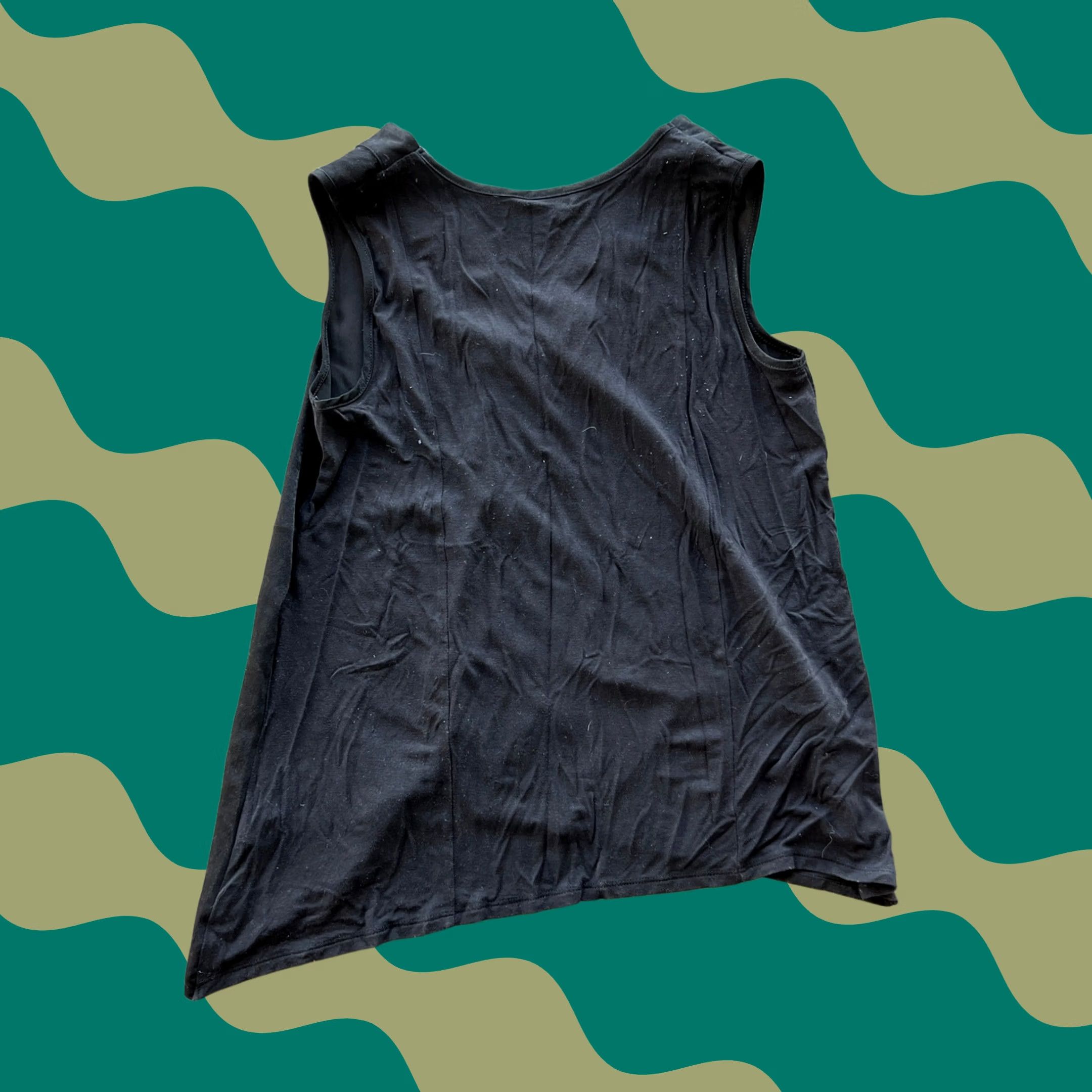 Banana Republic VINTAGE Banana Republic V-Neck Blouse Top Women's XS Black Asymmetric Hem Shirt Sleeveless Relaxed Short Sleeve? Size XS / US 0-2 / IT 36-38 - 1 Thumbnail