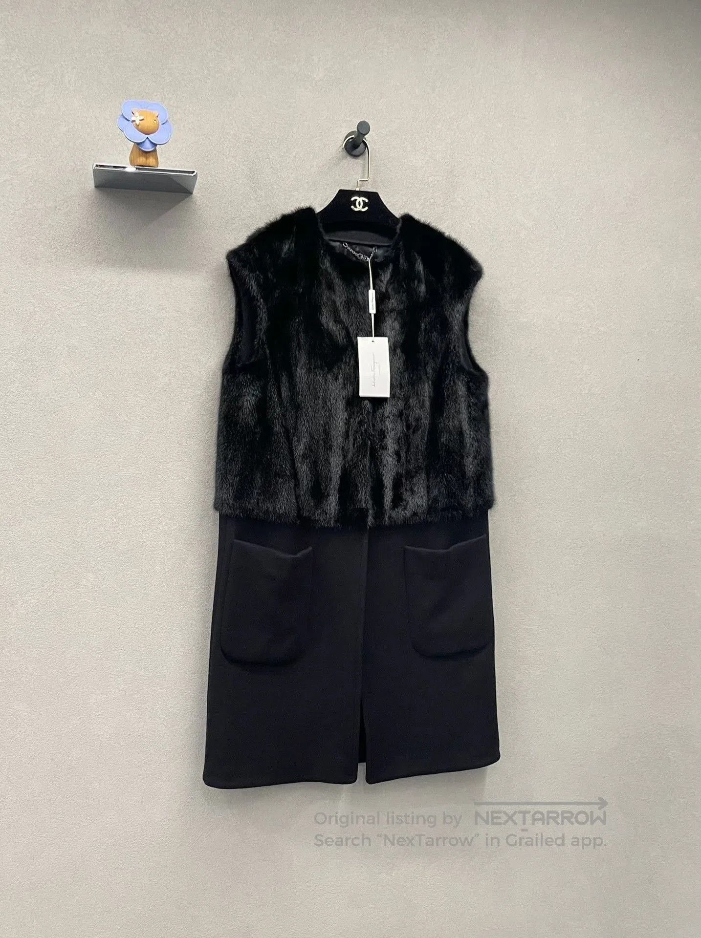 Salvatore Ferragamo Ferragamo Leather Trim Sleeveless Vest. Size S / US 4 / IT 40 - 3 Thumbnail
