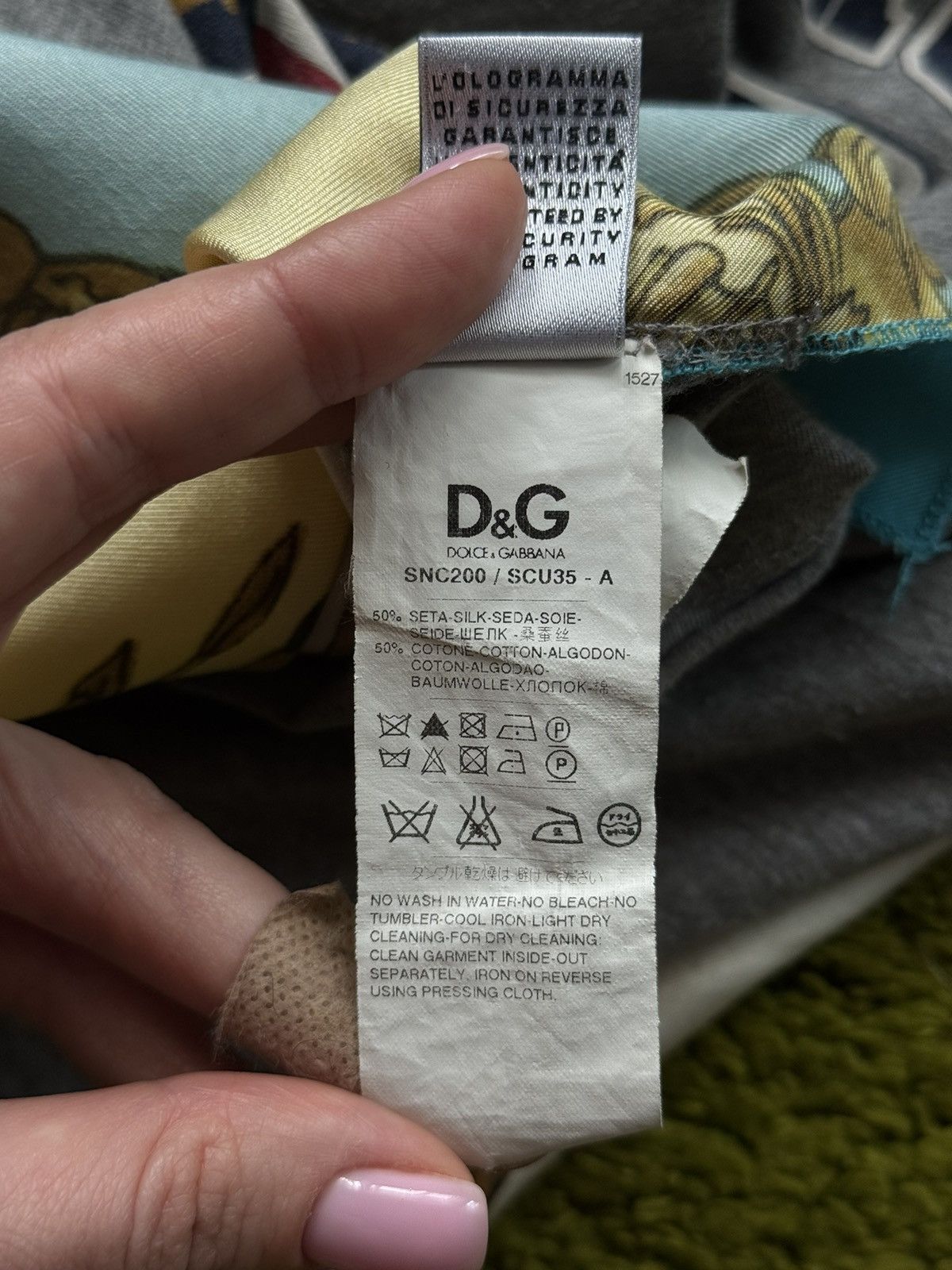 Dolce & Gabbana D&G 00s archive silk graphic faded tank top - www