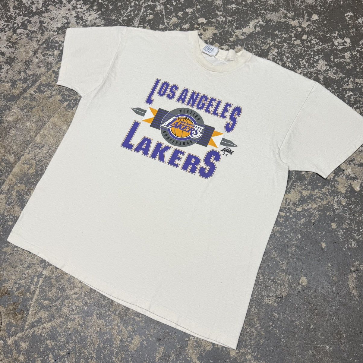 NBA Vintage Los Angeles Lakers Western Conference NBA Tshirt 90s Size US XL / EU 56 / 4 - 2 Thumbnail