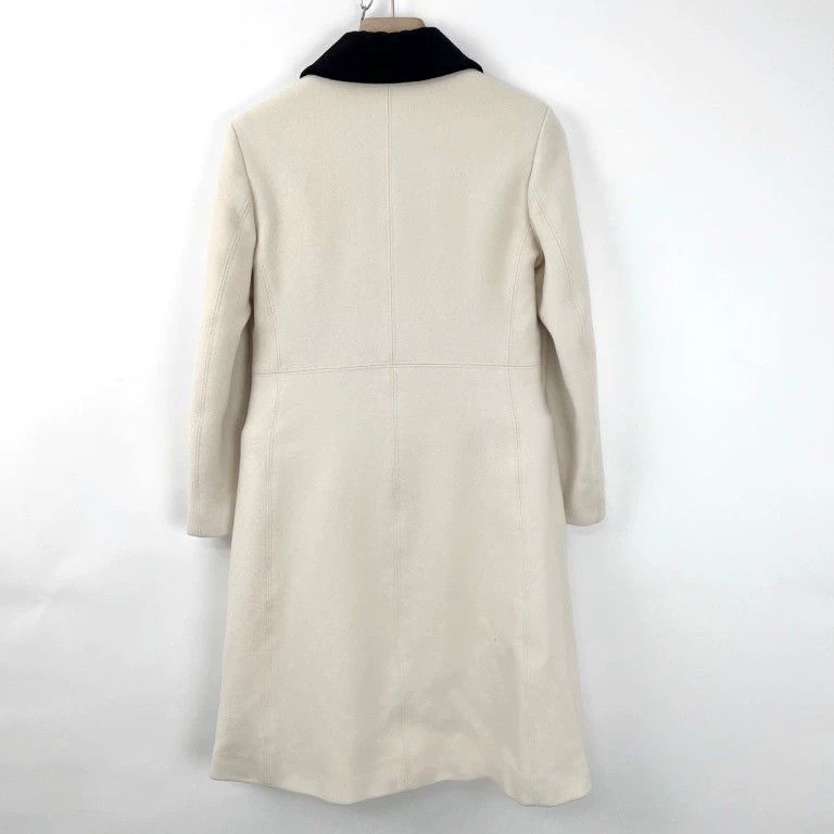 Gucci Gucci Classic leopard head button white tweed long coat Size XS / US 0-2 / IT 36-38 - 2 Thumbnail