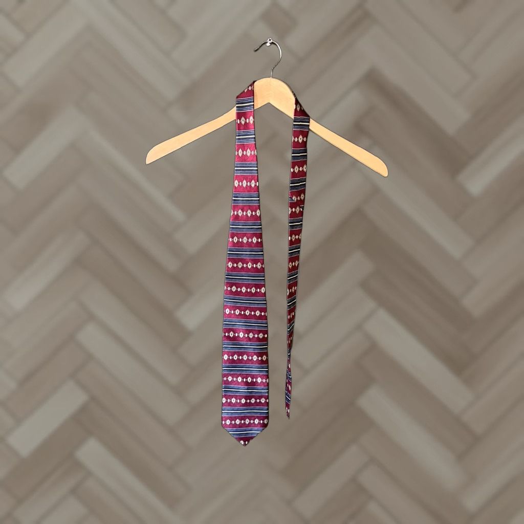 Vintage SAVILE ROW Men’s Red/Burgundy Abstract Pattern 100% Silk Neck Tie, Classic Length, Medallion Accent, Made in China, Ties Size ONE SIZE - 1 Thumbnail