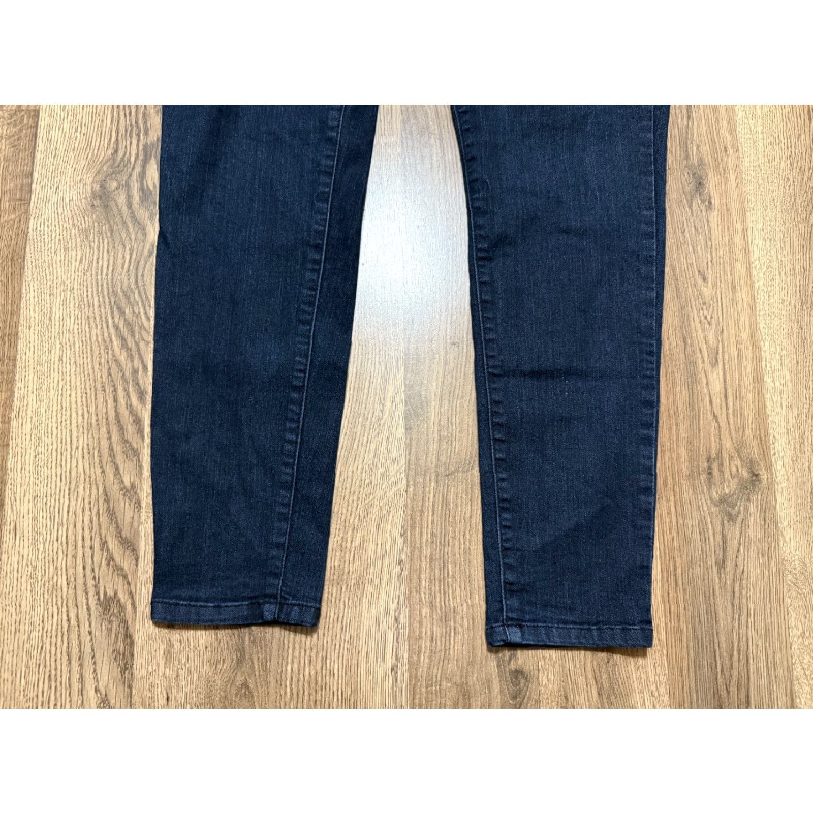Vintage Mac and Me Jeans Women's 12 Black Denim Skinny Dark Wash Pockets 5-Pocket Inseam 28 Size 34" / US 12 / IT 48 - 3 Thumbnail