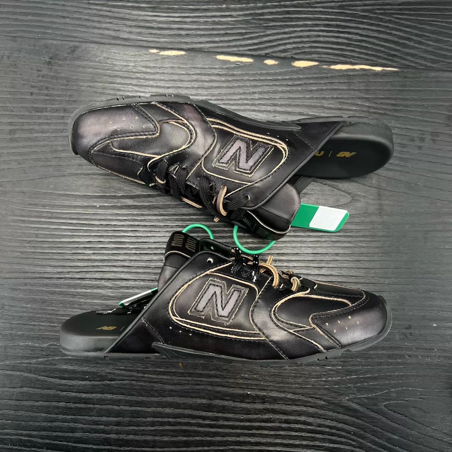 Miu Miu MIU MIU nb530 Black Slides 38 Size US 7.5 / IT 37.5 - 7 Thumbnail