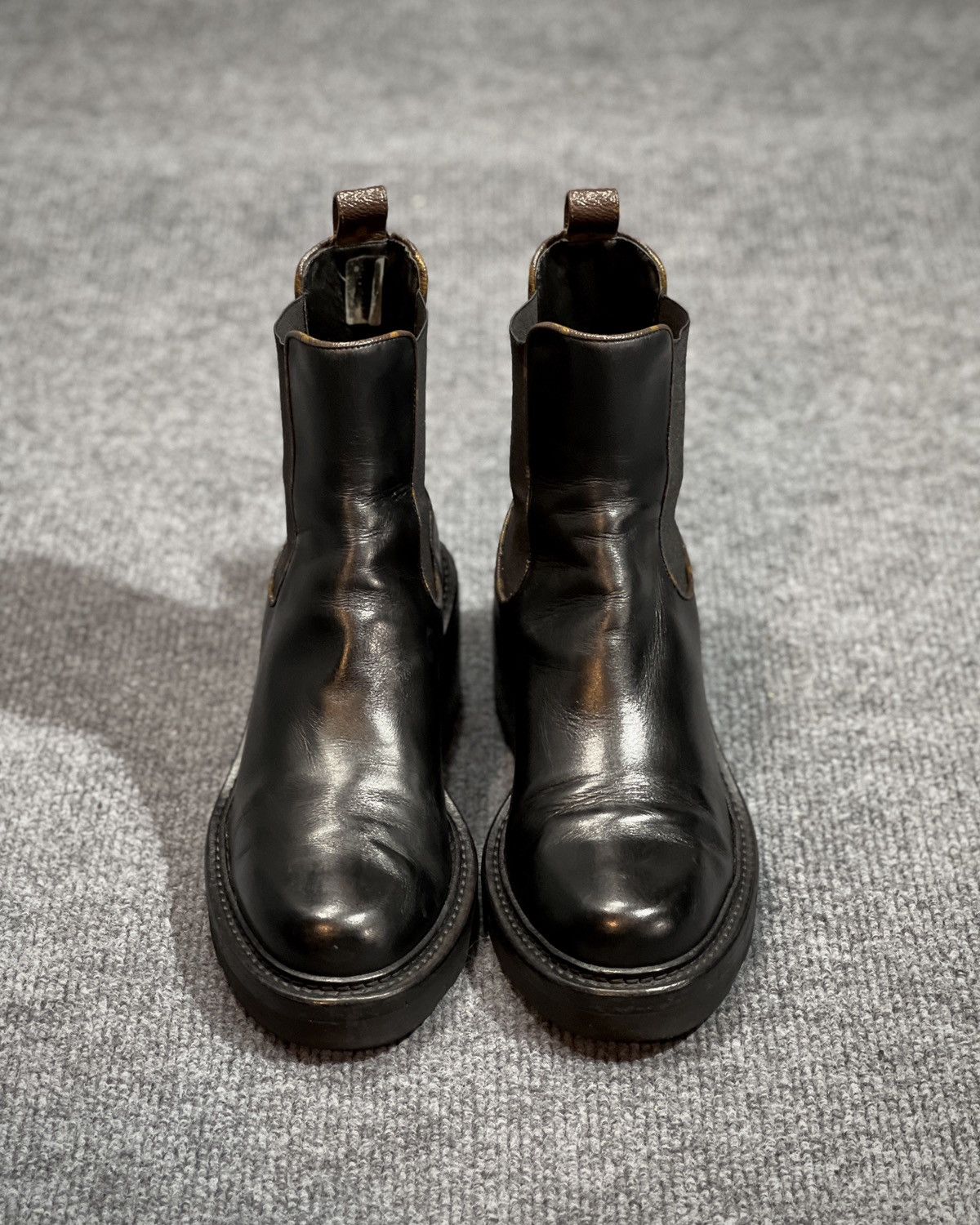 Louis Vuitton Louis Vuitton Black Leather Monogram Chelsea Boot Size US 8.5 / IT 38.5 - 3 Thumbnail
