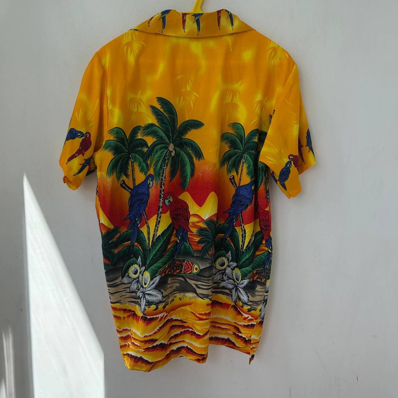 Who A.U. Hawaiian shirt #1437 Size US M / EU 48-50 / 2 - 2 Thumbnail