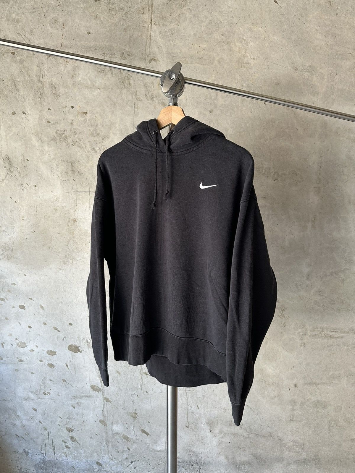 Nike Y2K Vintage Black Nike hoodie Size US L / EU 52-54 / 3 - 1 Thumbnail