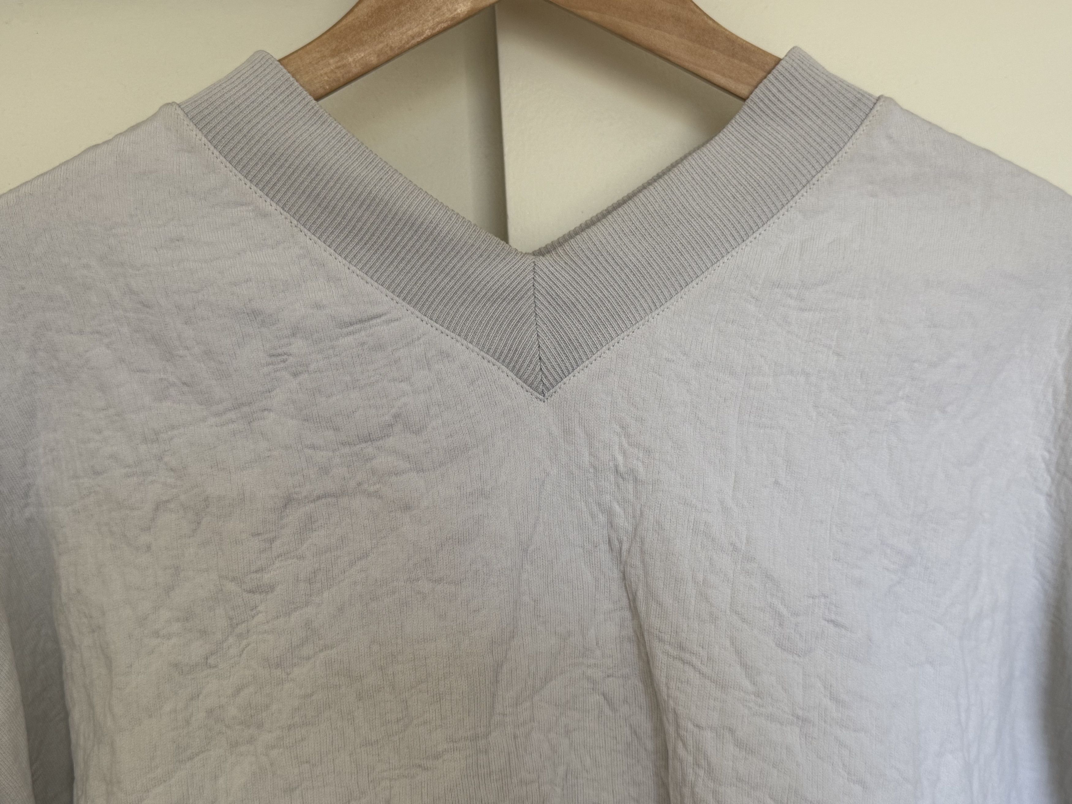 Bottega Veneta Metallic V-Neck Sweater Size US S / EU 44-46 / 1 - 9 Thumbnail