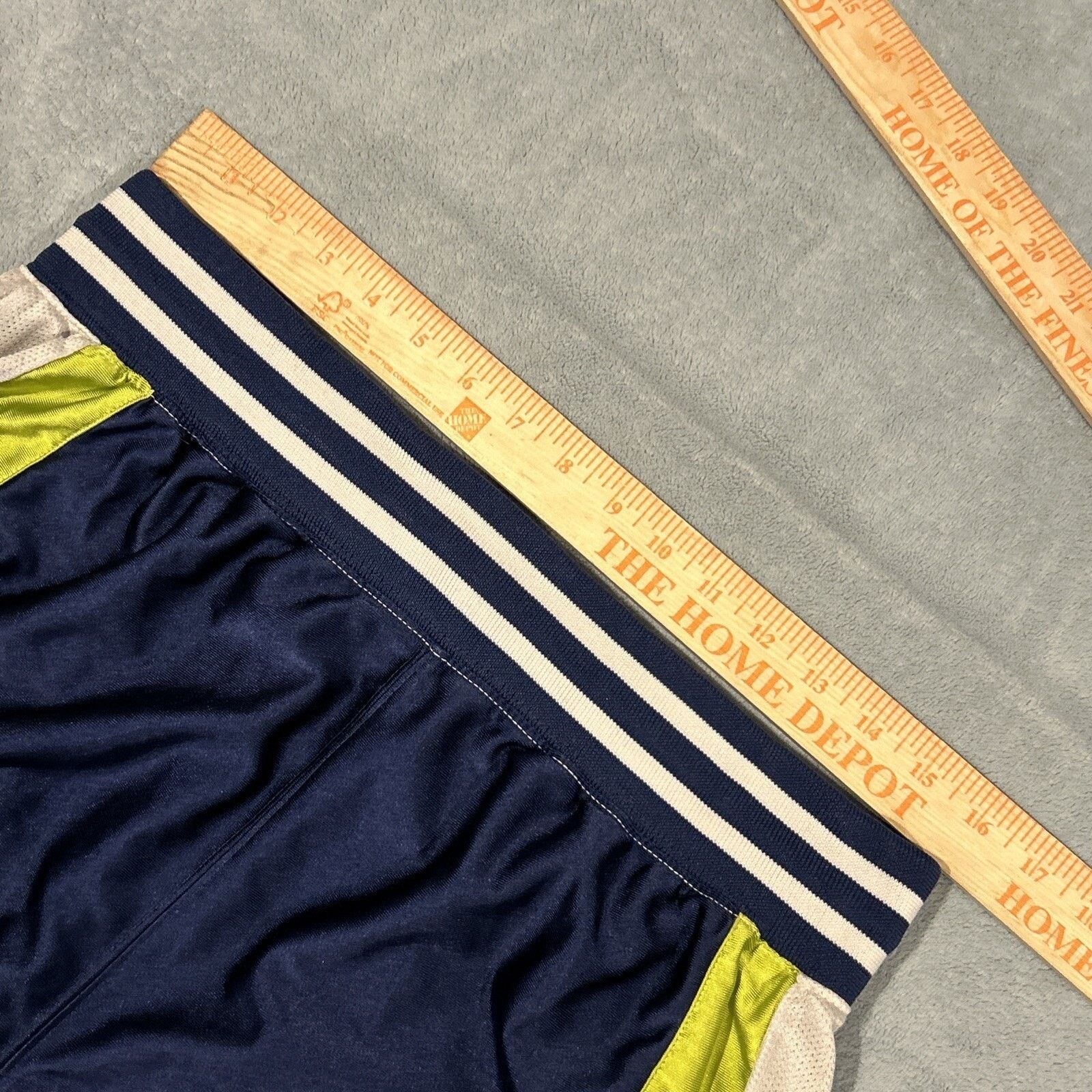 Nike Nike Shinny Dazzle Mesh Shorts Medium 32 Reversible Metalic Size US 32 / EU 48 - 9 Thumbnail