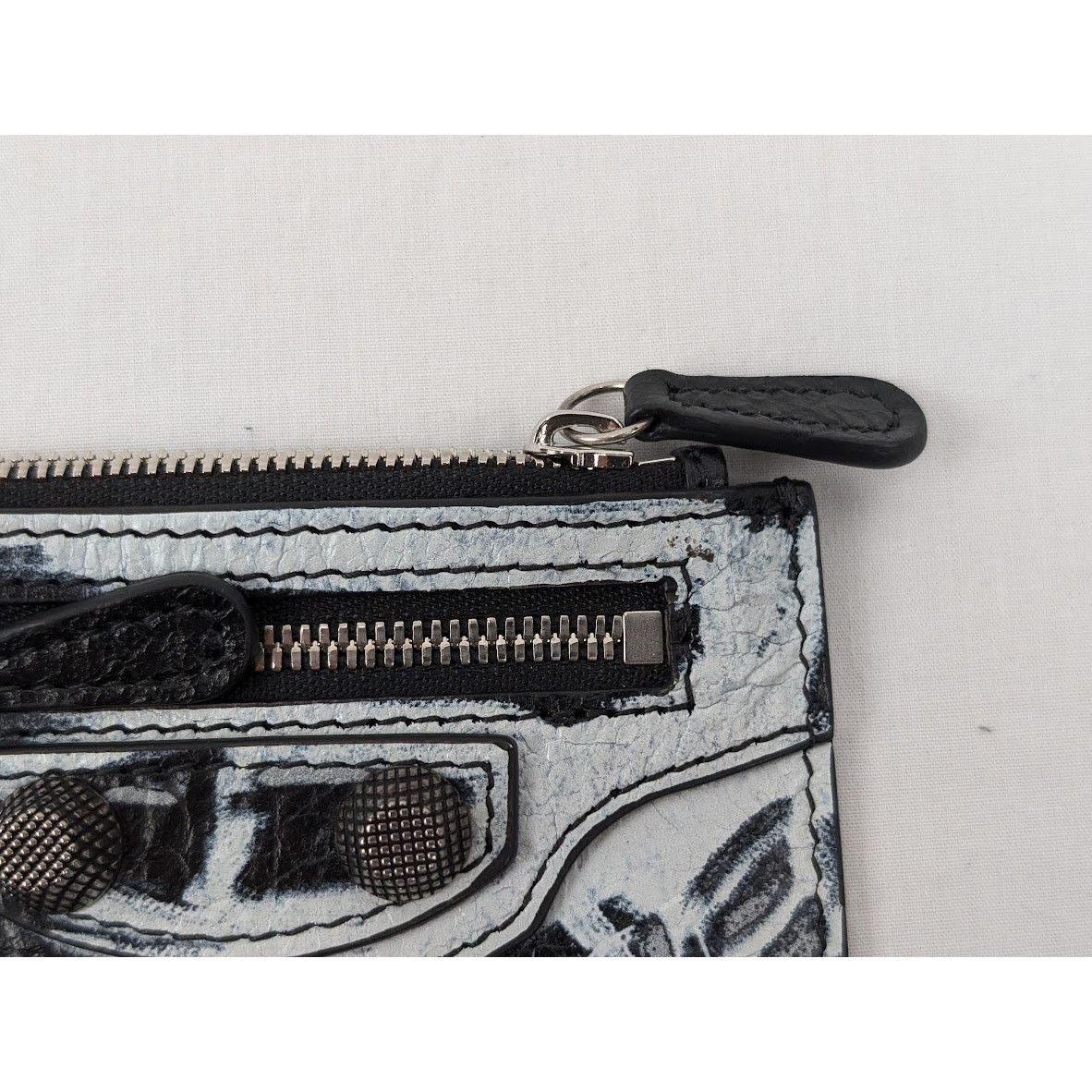Balenciaga o1rshd1 Size: OS / Grafitti Zip Pouch in Multicolor Size ONE SIZE - 7 Thumbnail