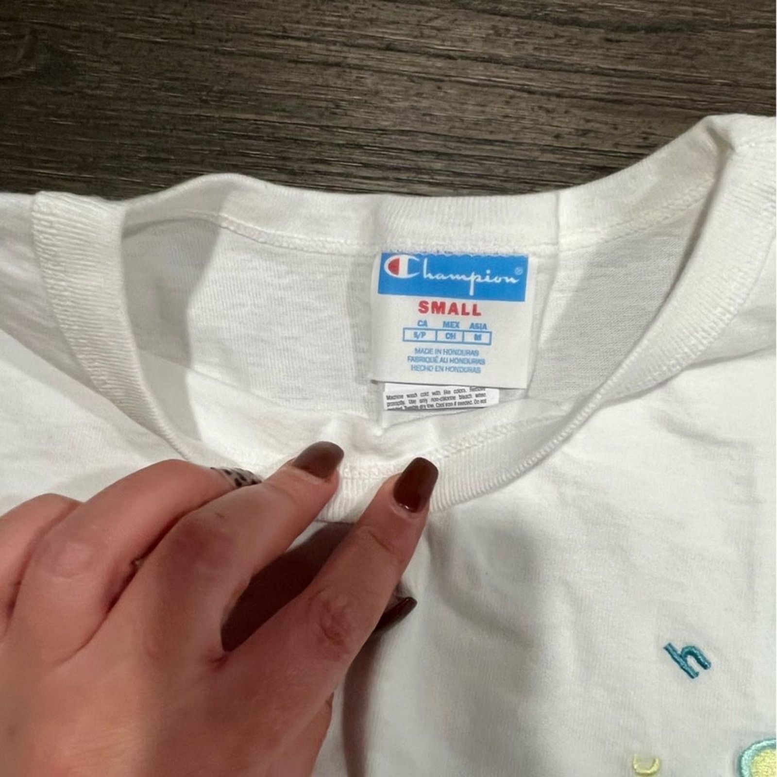 Champion NWT Champion White Graphic Crop Top - Size S Size S / US 4 / IT 40 - 3 Thumbnail