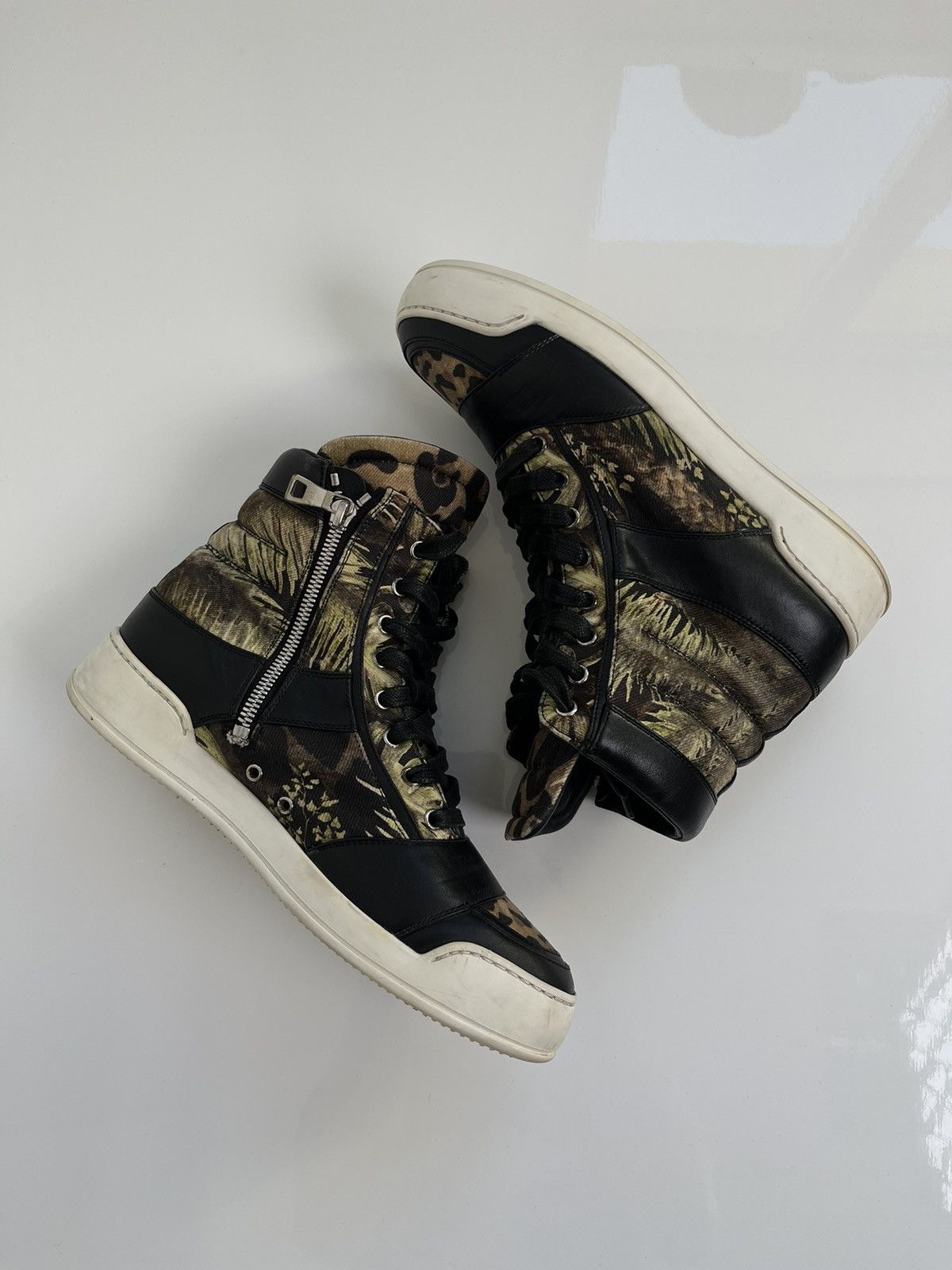 Balmain Balmain Basket Safari Cuir Hi-Top Sneakers Size US 8 / IT 38 - 2 Thumbnail