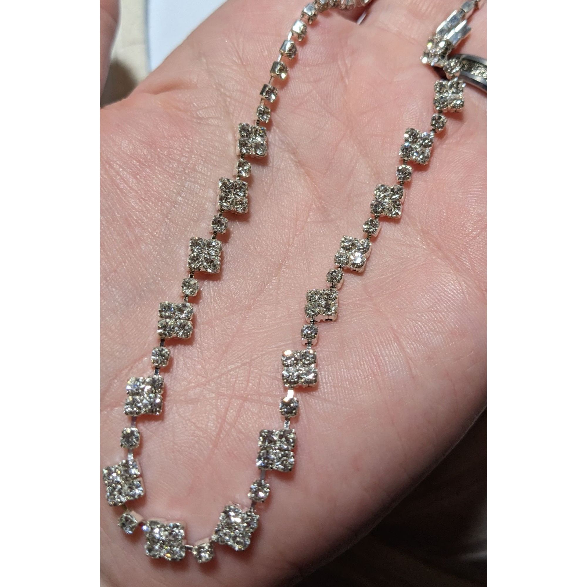 Other Elegant Glam Geometric Silver Rhinestone Necklace Size ONE SIZE - 7 Thumbnail