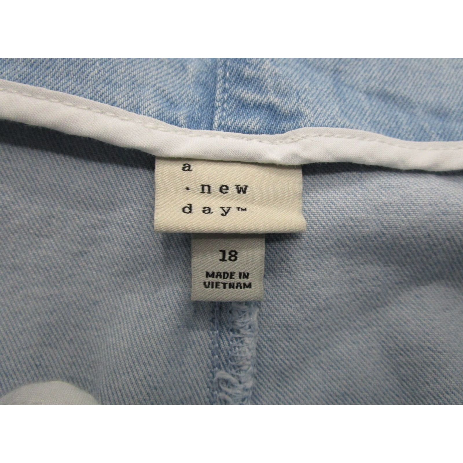 Vintage A New Day Jeans Women's Plus Size 18 Light Wash Belted Denim Straight Pants Size 40" / US 18 - 3 Thumbnail