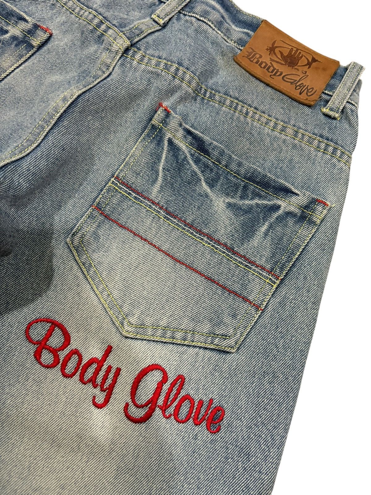Body Glove × Seditionaries × Vintage Y2k Body Glove California Strike Distressed Patchwork Jeans Size US 29 - 7 Thumbnail