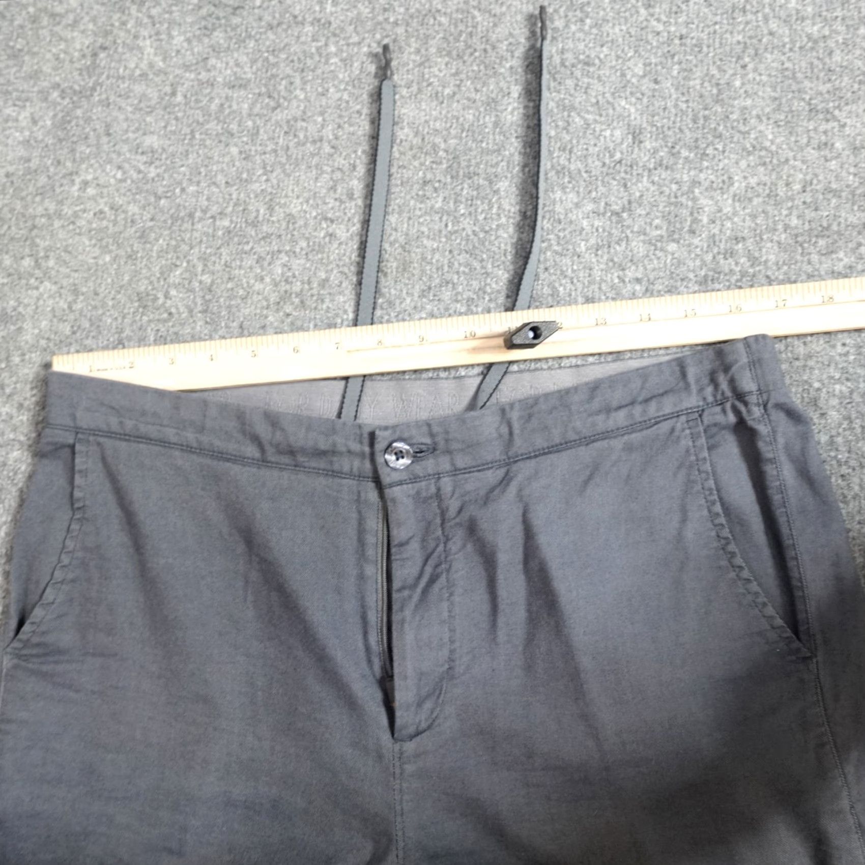 Vintage Mack Weldon Gray L Stretch Waist Jogger Cuff Drawstring Pants Men Regular 28in Inseam Solid Front Flat Front Cotton Blend Jogger Style Size US 33 - 7 Thumbnail