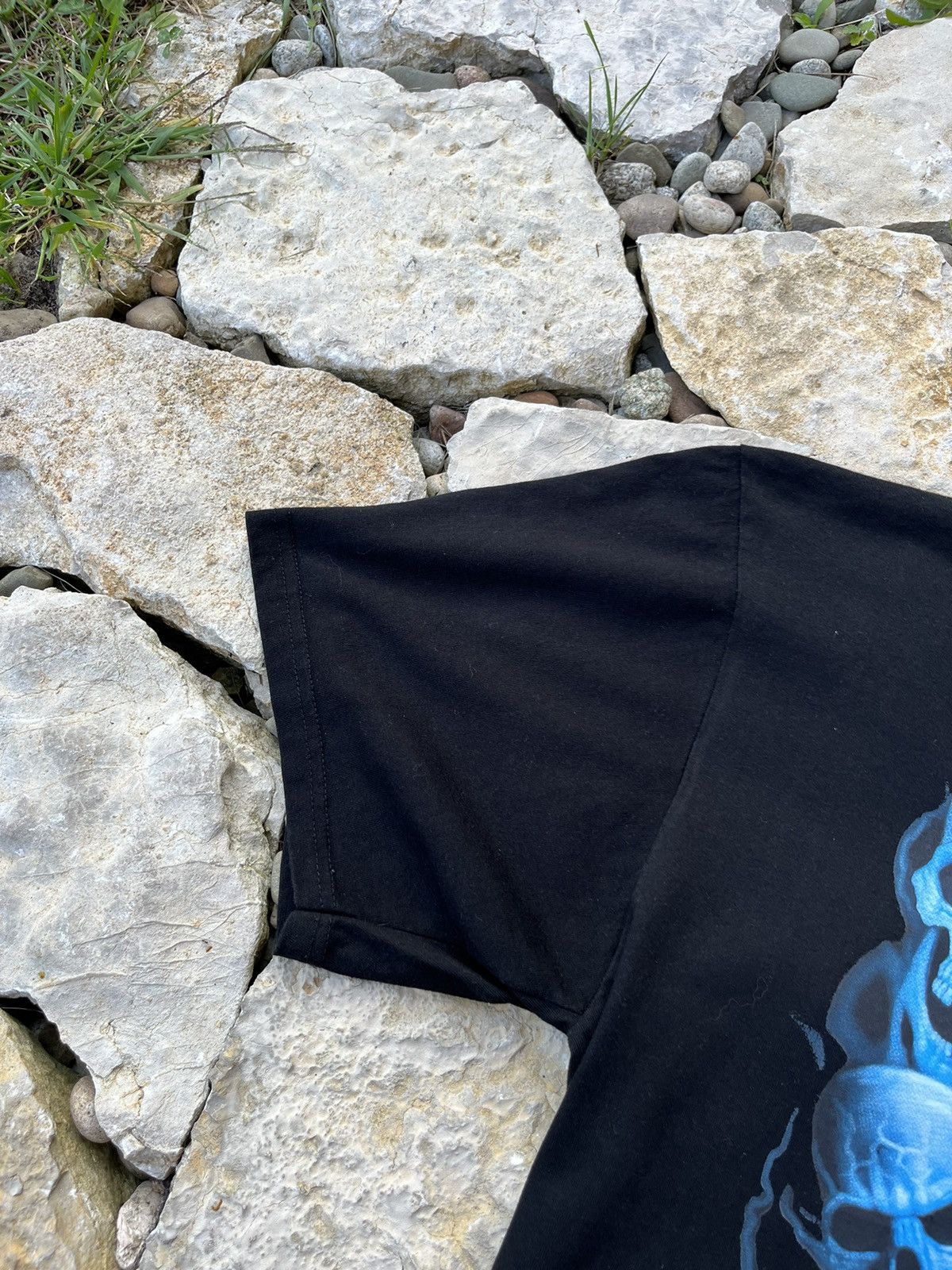 Vintage Vintage skulls flame fire liquid blue y2k tee t-shirt retro Size US XL / EU 56 / 4 - 11 Thumbnail