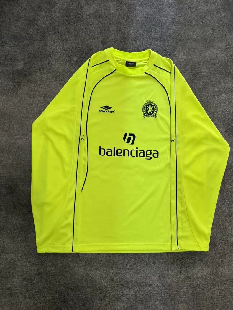 Balenciaga Balenciaga 3B Sports Manchester United co-branded fluoresc Size US S / EU 44-46 / 1 - 1 Thumbnail