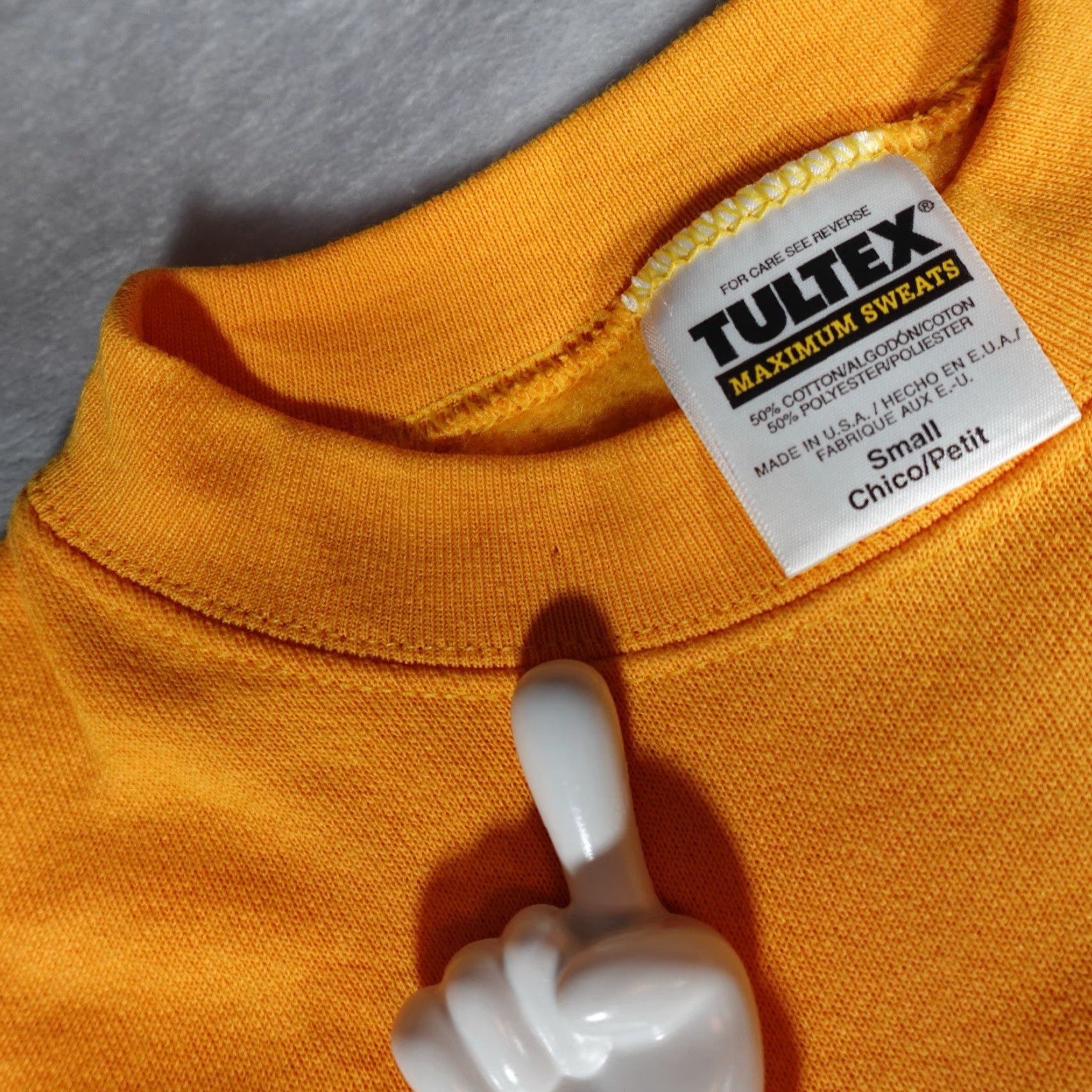 Vintage VINTAGE Wheaton Park District Rams Football Sweatshirt Mens S Gold 90s NFL Team Logo Size US S / EU 44-46 / 1 - 4 Thumbnail