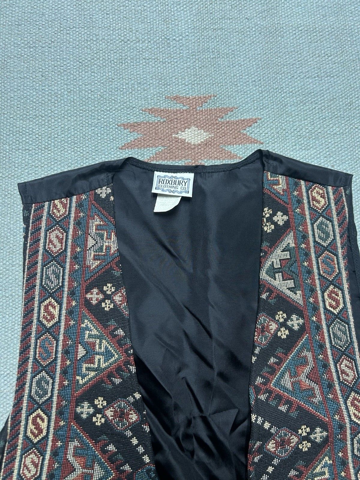 Vintage Vintage 80s women’s vest jacket knit front Aztec Navajo M Size M / US 6-8 / IT 42-44 - 4 Thumbnail