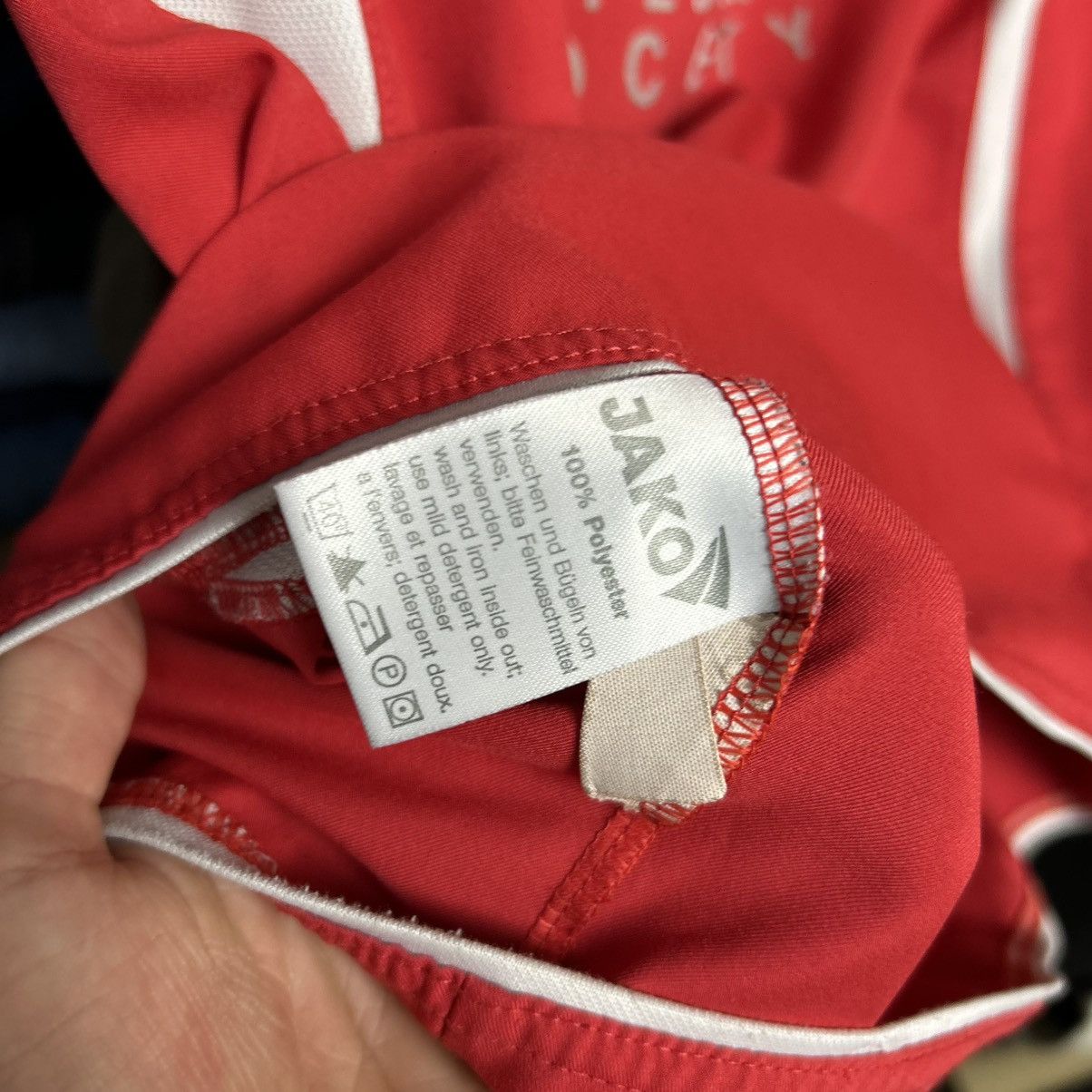 Vintage Vintage Jako FC Barnsley 9 Keezee soccer jersey Size US XS / EU 42 / 0 - 9 Thumbnail