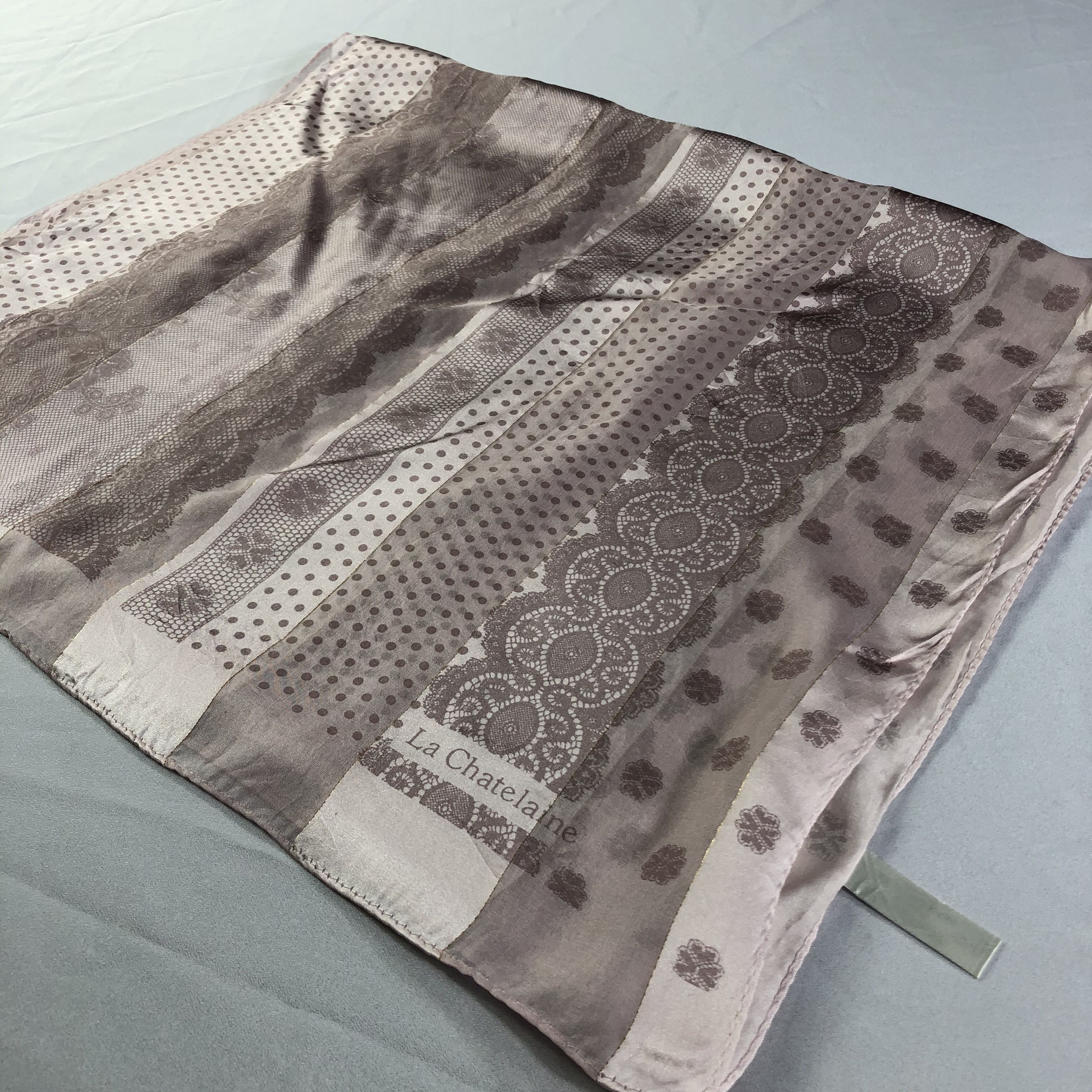 Vintage Vintage La Chatelaine Silk Scarf Size ONE SIZE - 4 Thumbnail