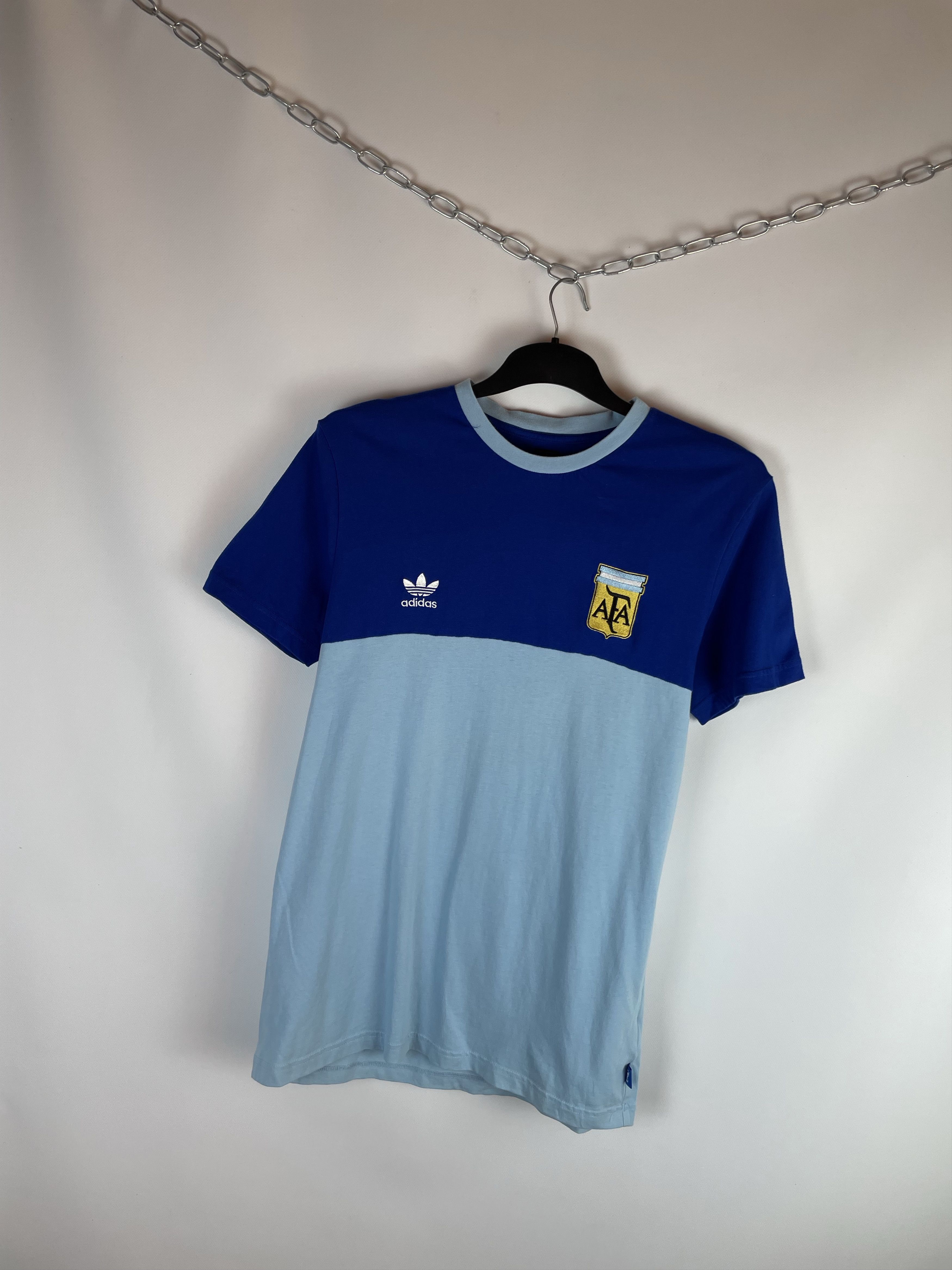 Adidas Vintage adidas Argentina jersey tee Size US L / EU 52-54 / 3 - 2 Thumbnail