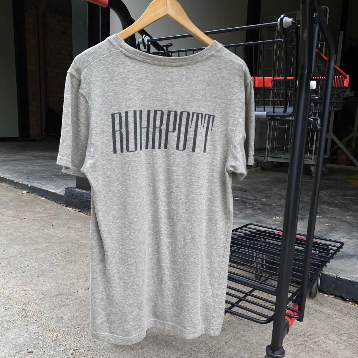 Robert Geller ROBERT GELLER Light Grey Graphic Logo T-Shirt Size US S / EU 44-46 / 1 - 2 Thumbnail