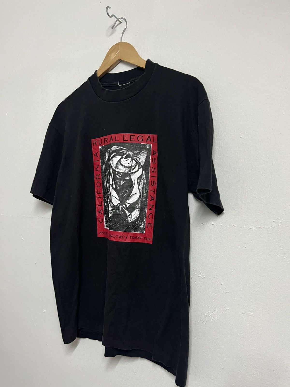 Rap Tees 💥VINTAGE Legal Assistance BLACK HISTORY CALIFORNIA LABOUR Size US L / EU 52-54 / 3 - 4 Thumbnail
