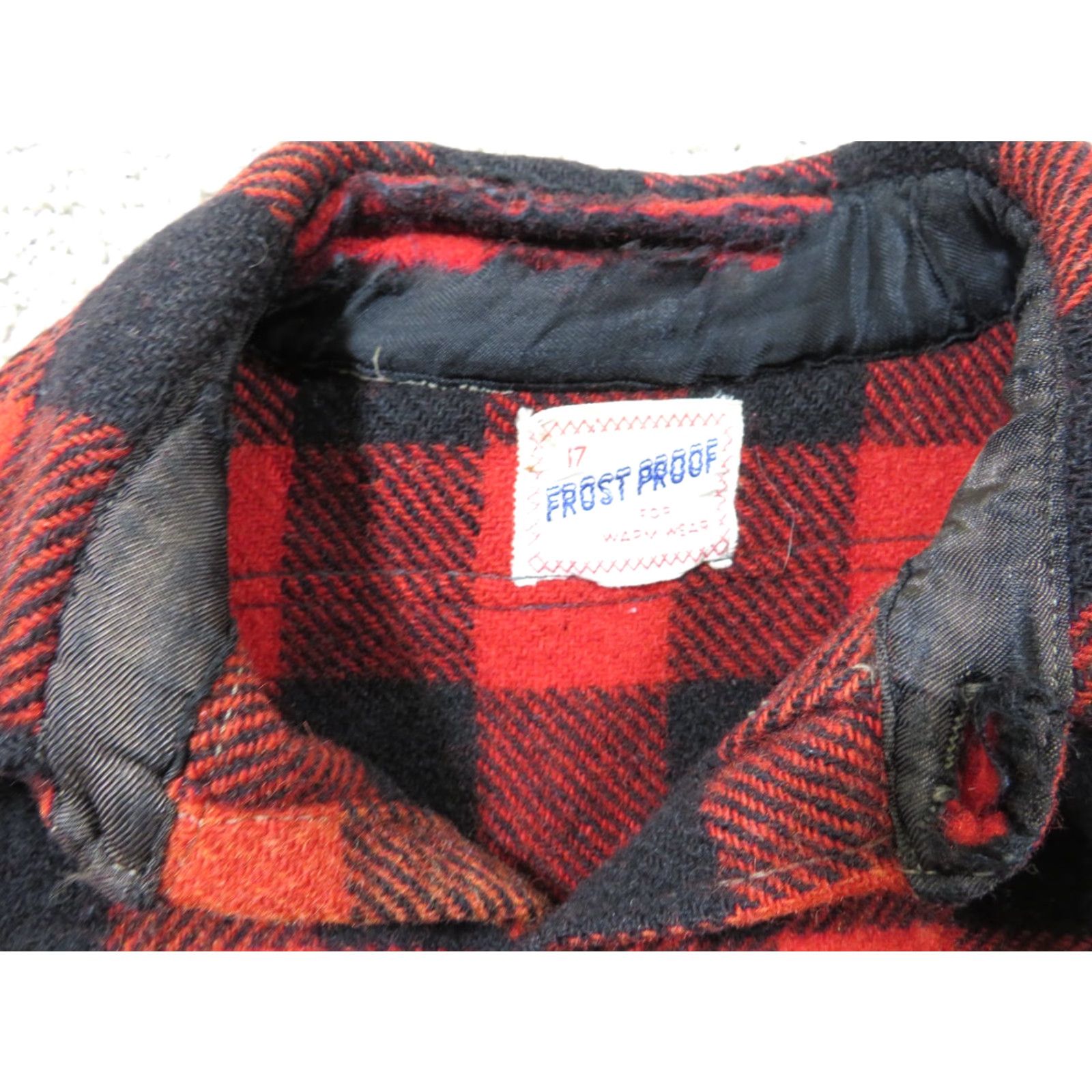 Vintage VINTAGE Frost Proof Shirt Mens 1970s Red Plaid Button-Down Flannel Long Sleeve Pocket Cotton Size US M / EU 48-50 / 2 - 4 Thumbnail